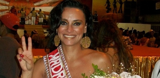 Suzana Pires, que fez a personagem Ivonete da novela 'Caras e Bocas', da TV Globo,  escolhida musa da Viradouro (4/2/10)